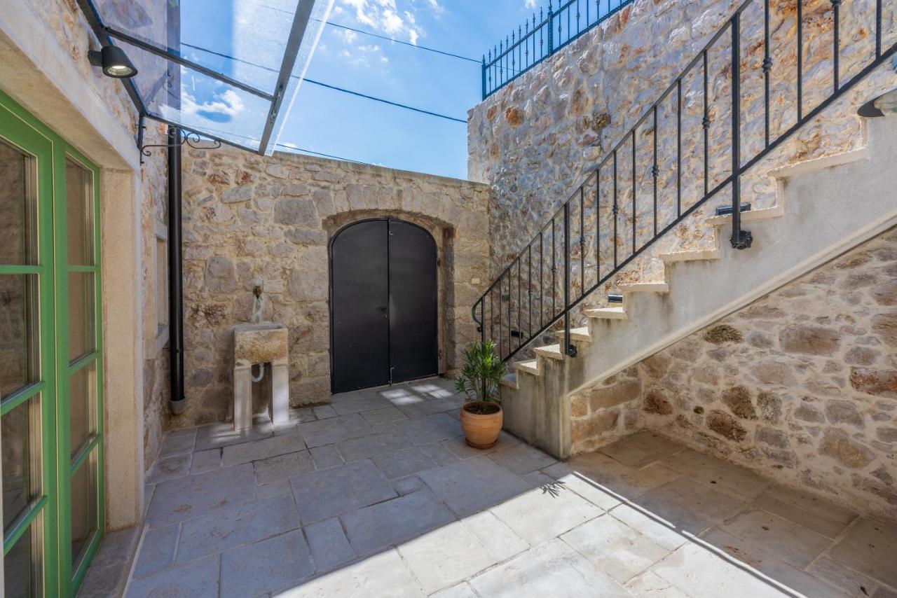 Villa Stone Mavric *
