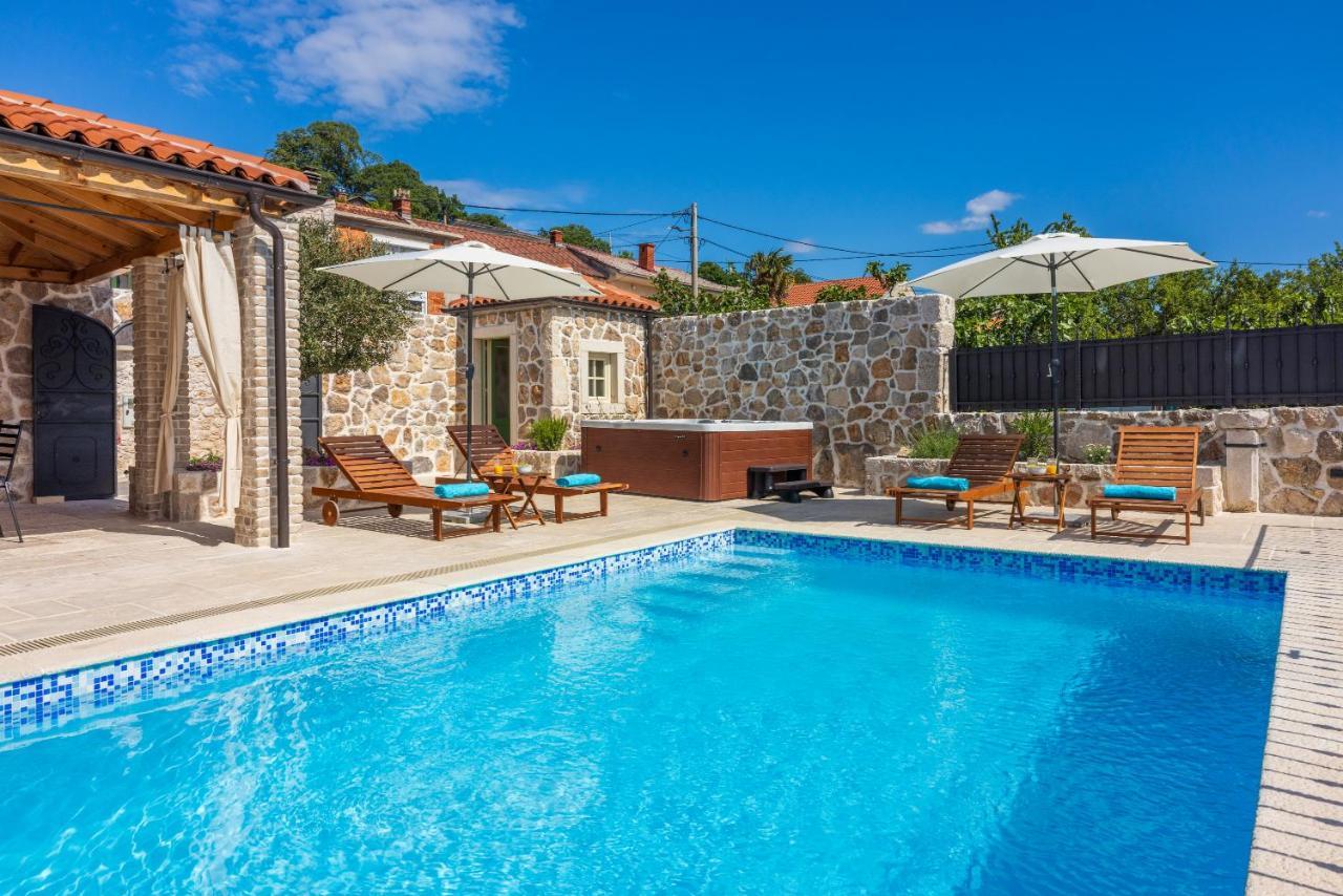 Villa Stone Mavric