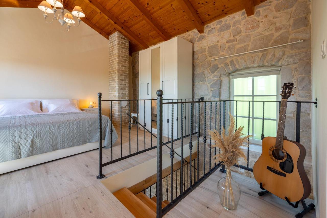 Vila Stone Mavric *