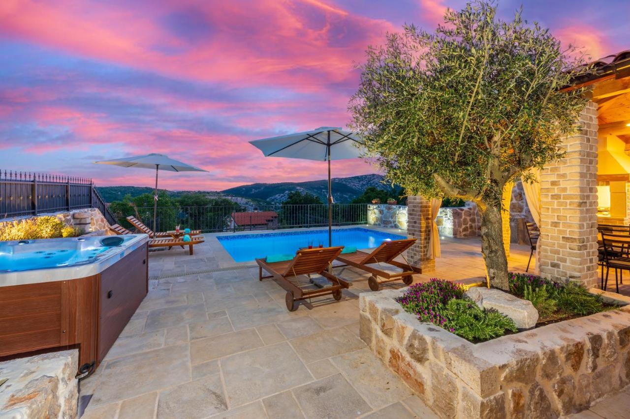 Stone Mavric Villa *