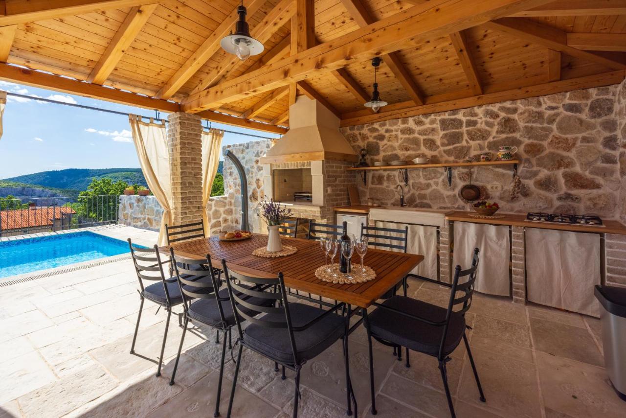 Villa Stone Mavric *
